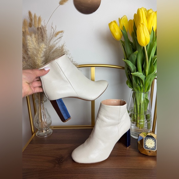 Acne Studios Off-White Leather Ankle Boots Sculptural Metallic Heel - Picture 3 of 15